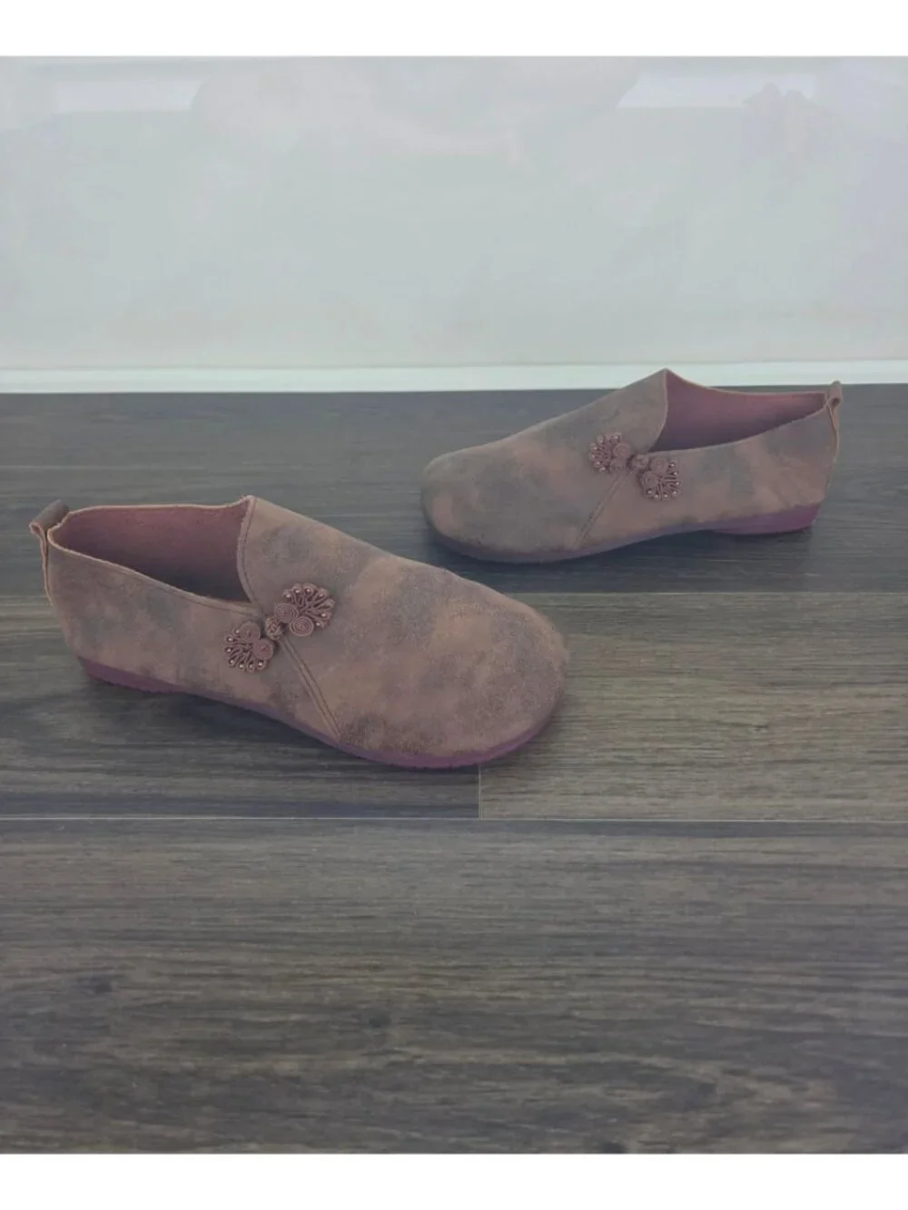 💙 Distressed Brown Asymmetrical Slip On Flats Size 41 US 10 Chinese Frog Knot